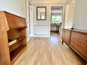 Entrance Hallway- click for photo gallery